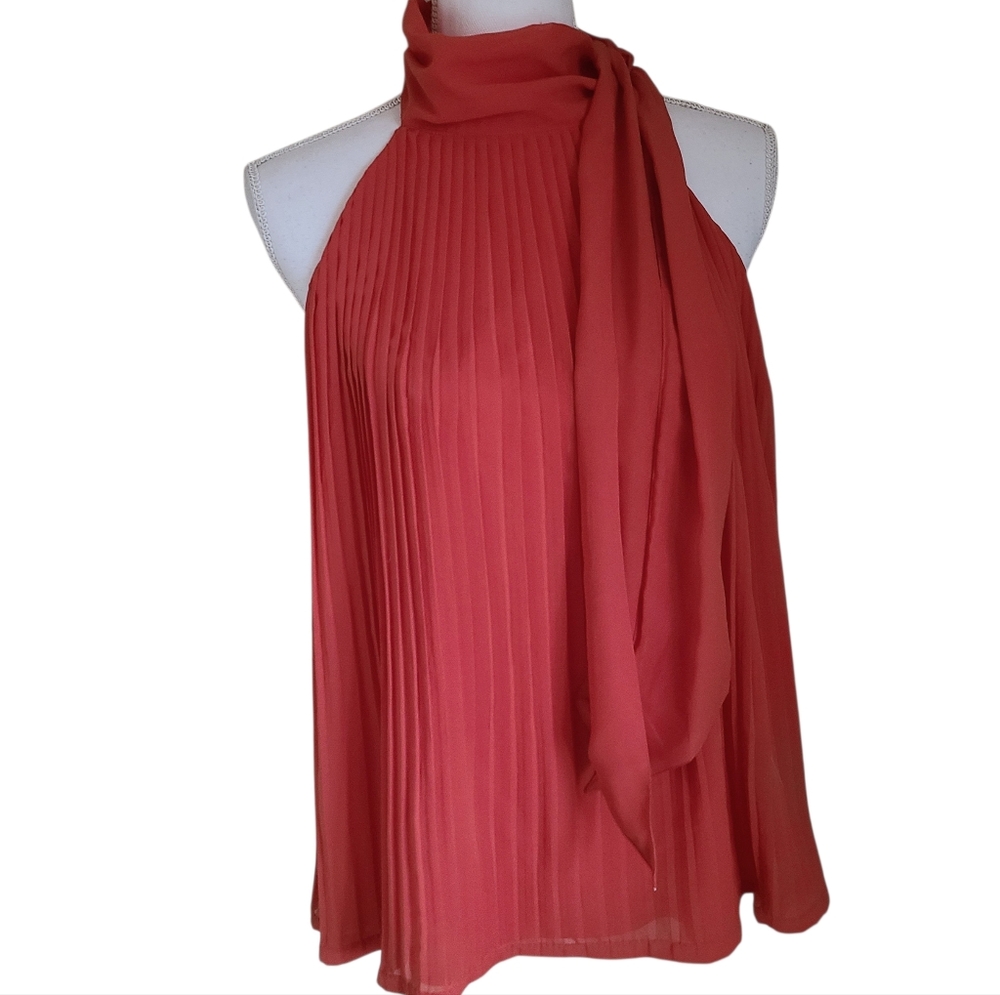 ​h&m red pleated halter top mock neck tie back sleeveless blouse chic size 10